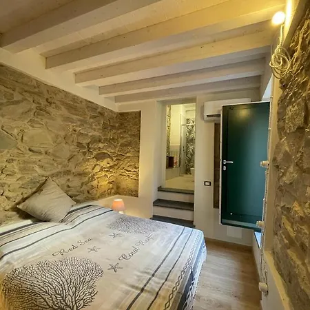 شقة Vistamare & Relax Cinque Terre Seaview & Relax Cinque Terre فيرناتْسا