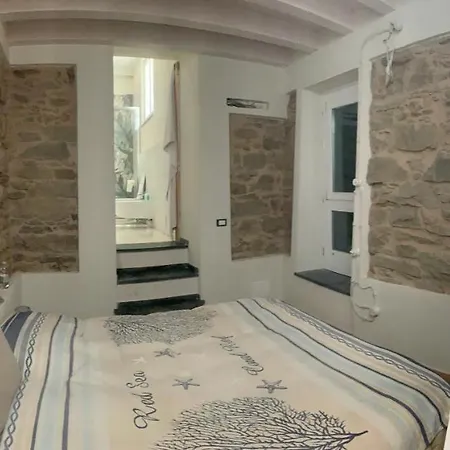 Vistamare & Relax Cinque Terre Seaview & Relax Cinque Terre * ヴェルナッツァ