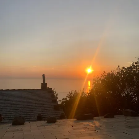 Vistamare & Relax Cinque Terre Seaview & Relax Cinque Terre ヴェルナッツァ